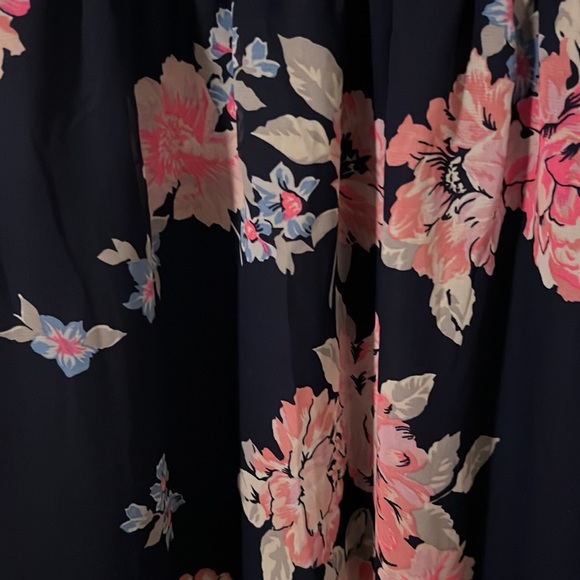 Old Navy floral print sleeveless sheer maxi dress for women. Size M - Picture 2 of 6